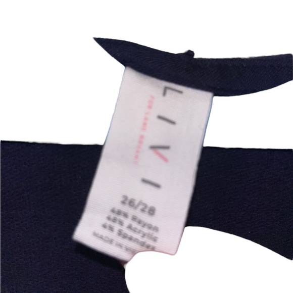 LANE BRYANT LIVI ACTIVE NAVY BLUE V-NECK HOODIE TOP 26/28 Cross‎ back - Picture 3 of 6